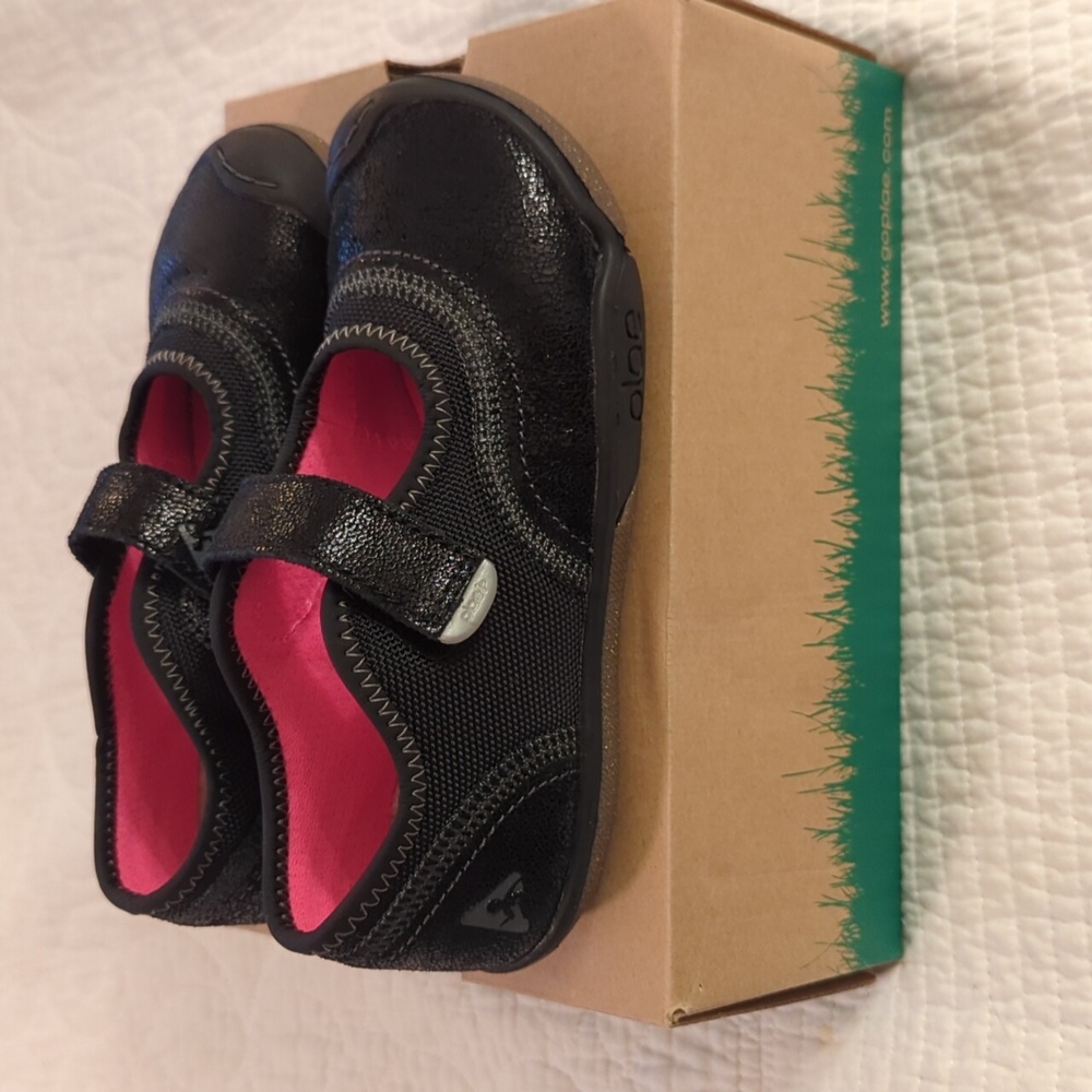 Plae Black Shoes